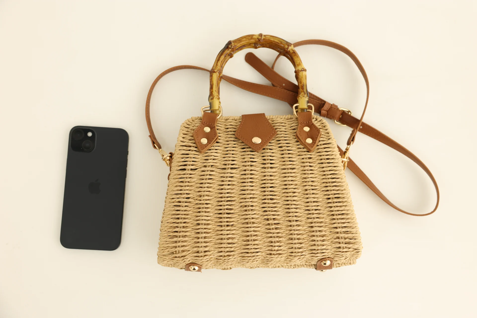Woven Straw Crossbody Bag with Bamboo-Style Crossbody Shoulder Handbag Detail