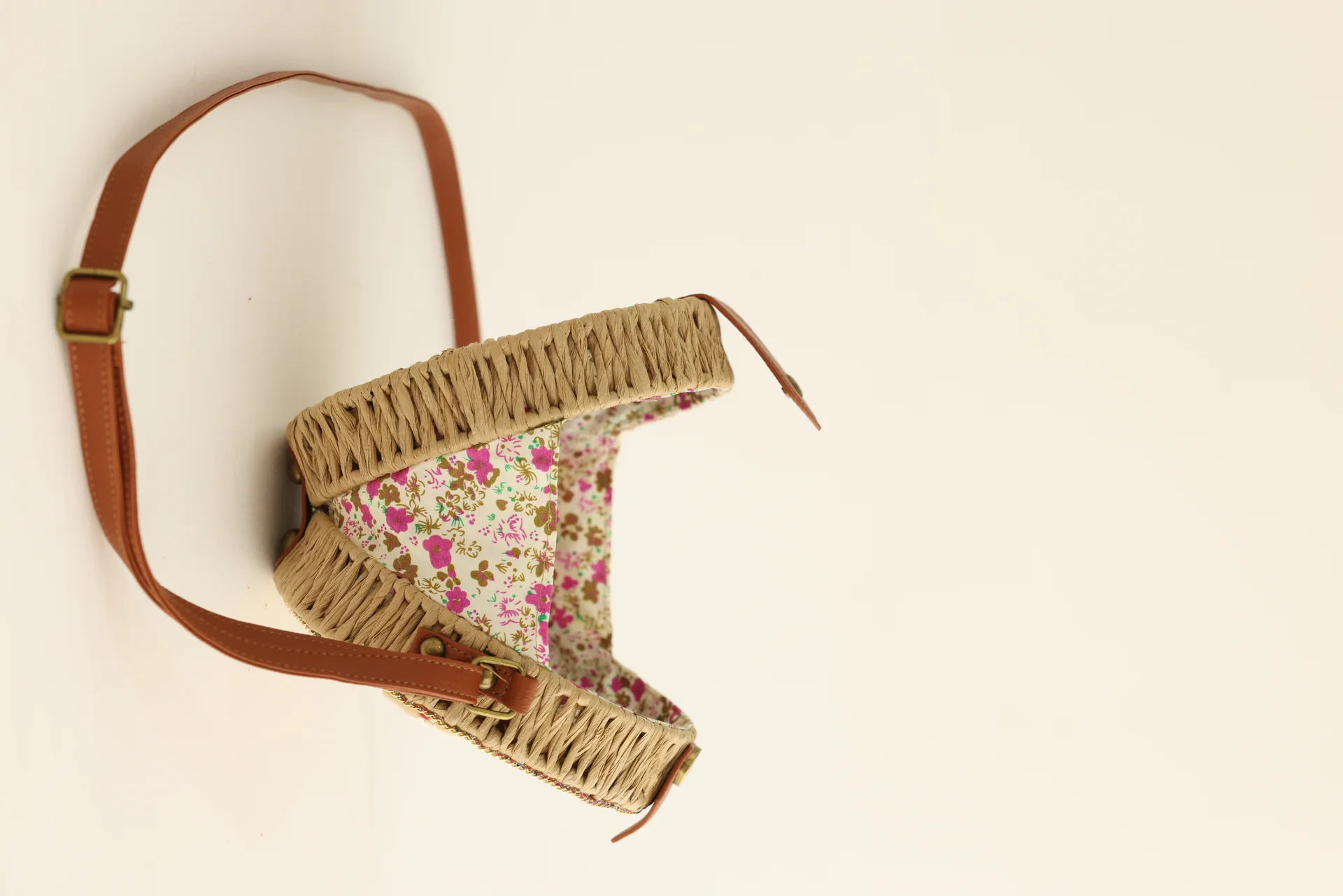 Woven Large Capacity Shoulder Bag View 9